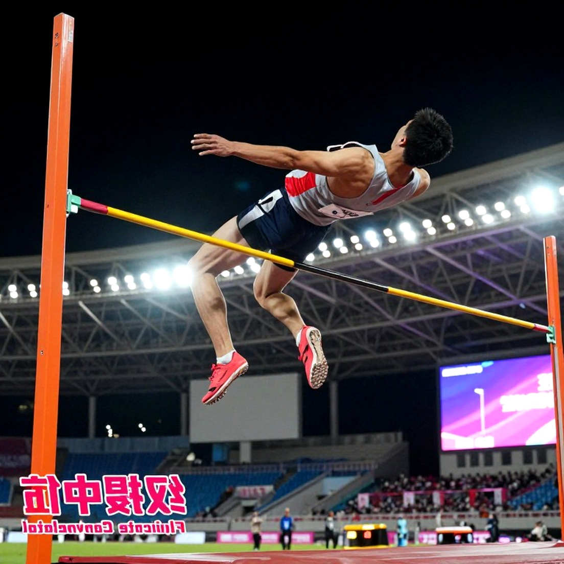 Vân Trang vô địch nữ 42km Y Tý Mùa Vàng 2026: 4 giờ 26 phút trên đỉnh Lảo Thẩn và cú đáp trả không cần ai bênh vực