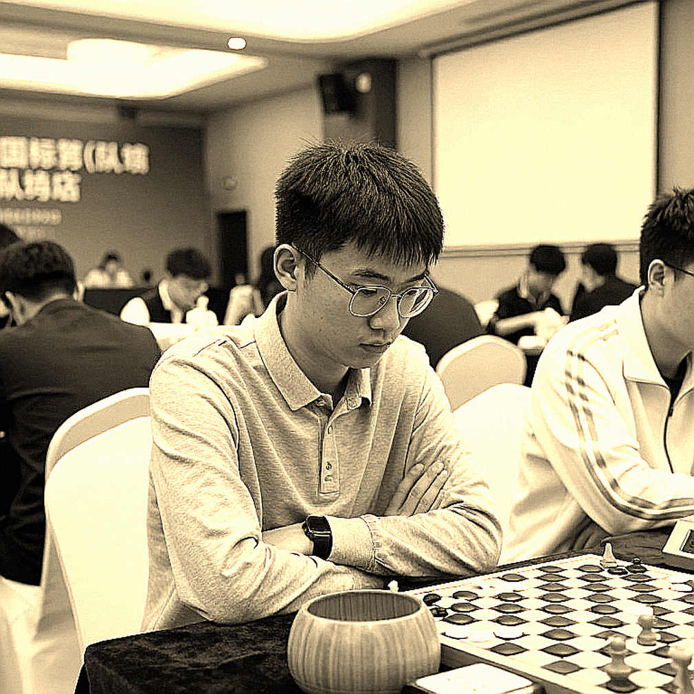 ChessBase chiêu mộ Kostya Kavutskiy: Khi nền kinh tế cờ vua bán con người thay vì nước đi