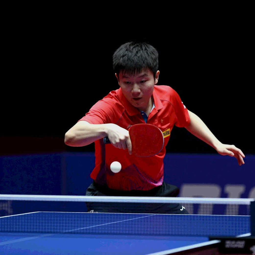 Tiền hội viên và chiếc bàn Butterfly: bóng bàn Anh kể chuyện tầng đáy Tiền hội viên và chiếc bàn Butterfly: bóng bàn Anh kể chuyện tầng đáy