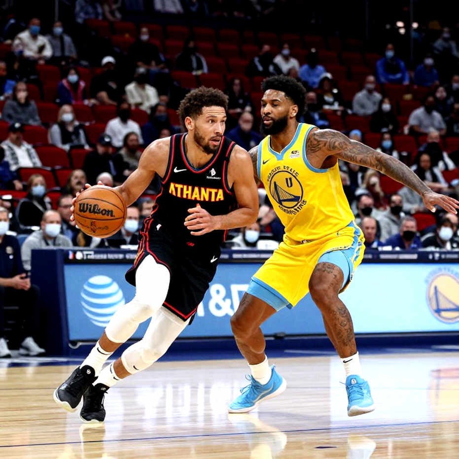 Giải mã bản hợp đồng bất khả thi của LeBron James: Khi dữ liệu tố cáo tiêu đề