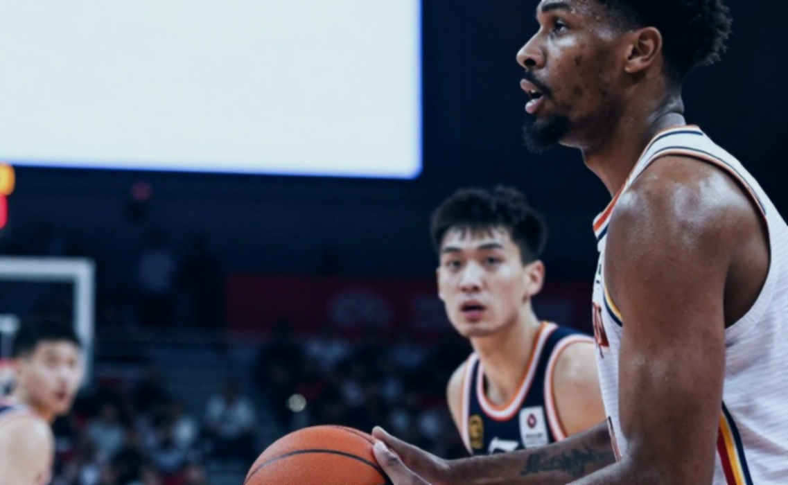 90 triệu USD ngoài sân: Golden State bước vào ngày 21/10 với bài toán khả dụng của Porziņģis